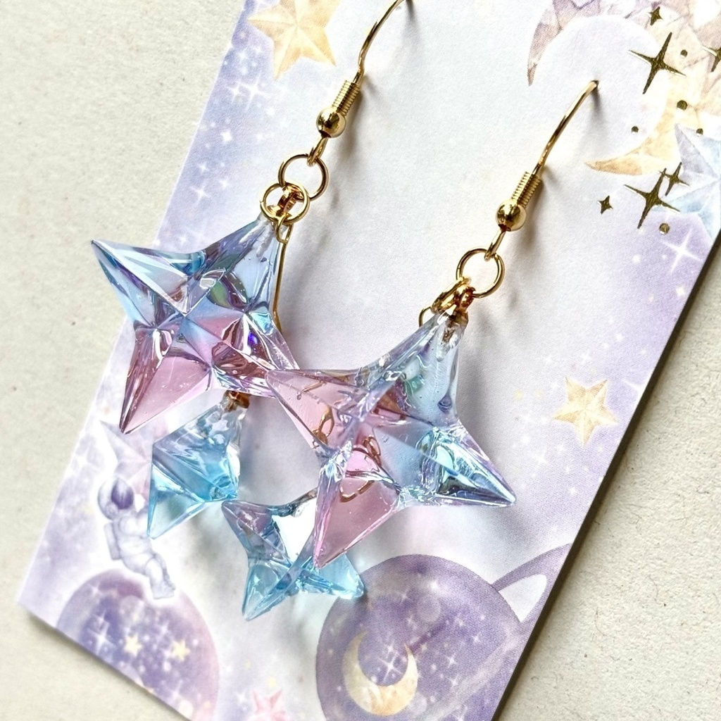 星と深淵の原石耳飾り　スタープリズム
