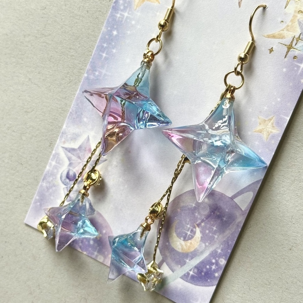 星と深淵の原石耳飾り　セレスティアドロップ