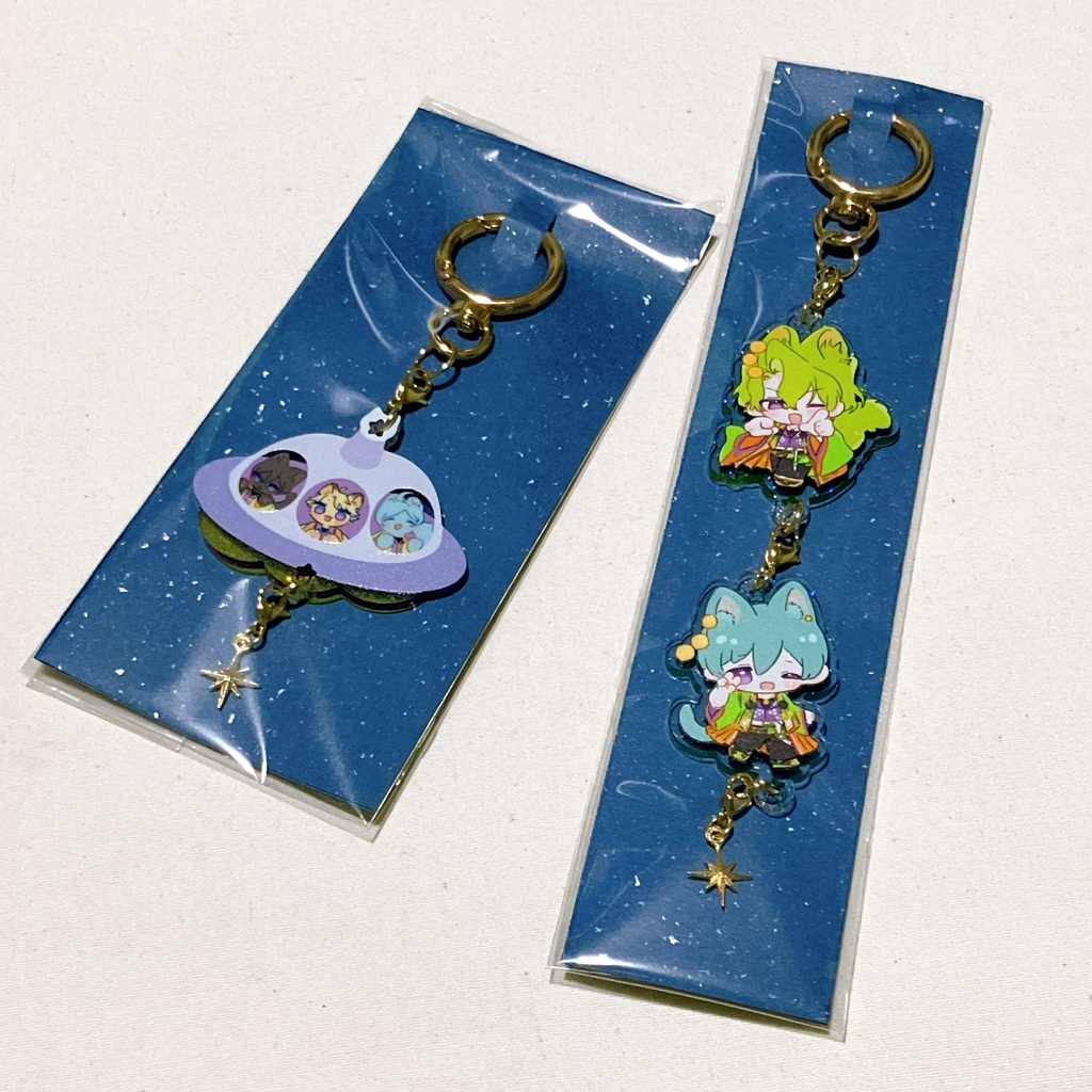 月都つながるアクキー