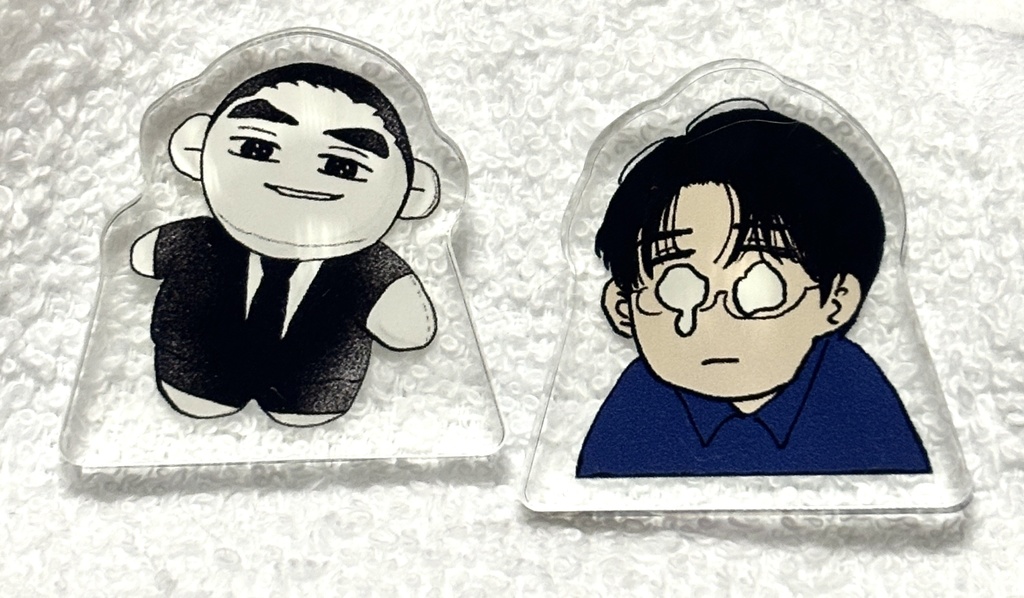 自立するミニアクリルブロック ぐす実くん