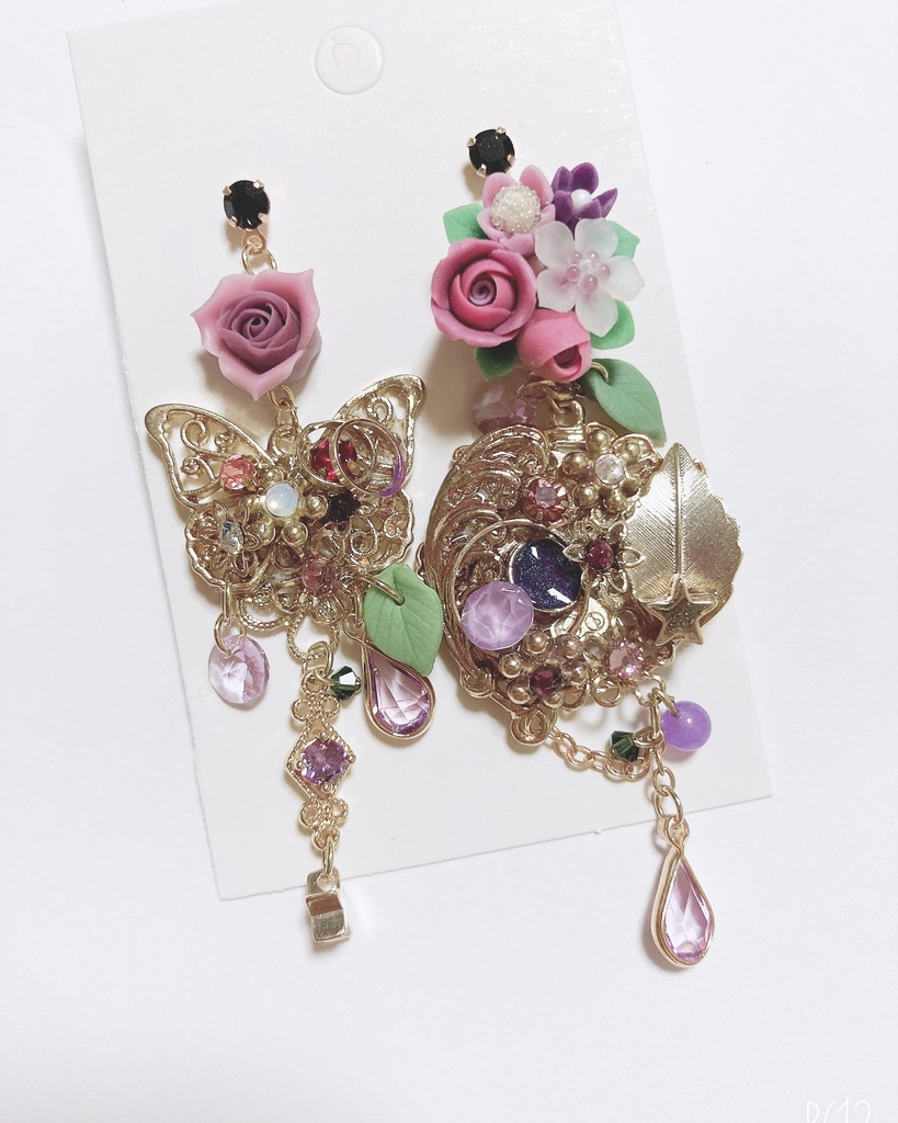 glass  flower ハンドメイド　スワロフスキー　ピアス