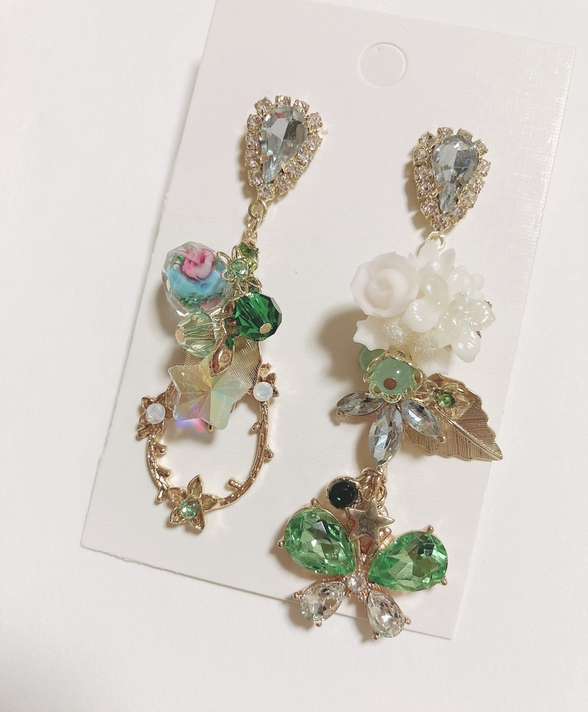 Crystal flower ハンドメイド　ピアス