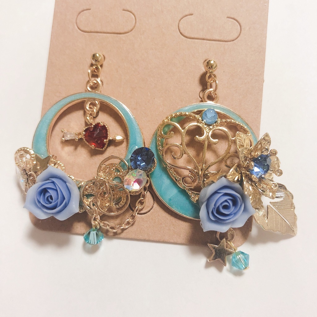 starry Starlight スワロフスキー ピアス - jyuuu(glass flower