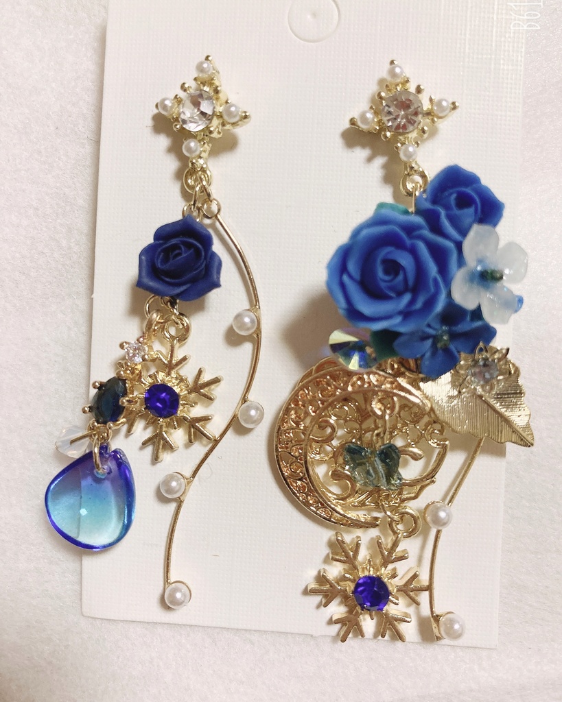 真っ青なアドレセンス　ハンドメイド　スワロフスキー　ピアス