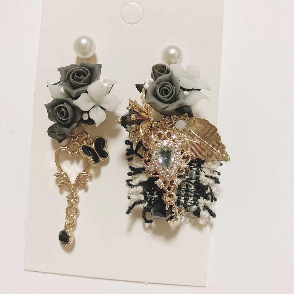 aggression  ハンドメイド　ピアス　スワロフスキー