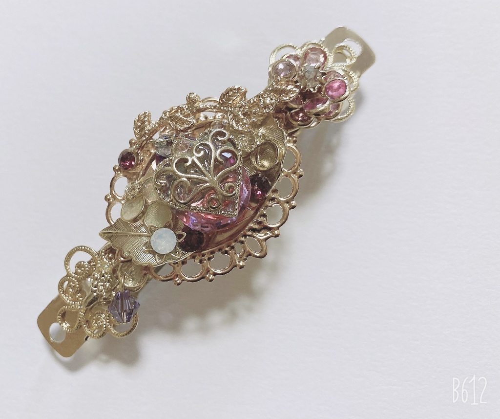 Dream boys ハンドメイド　スワロフスキー　バレッタ