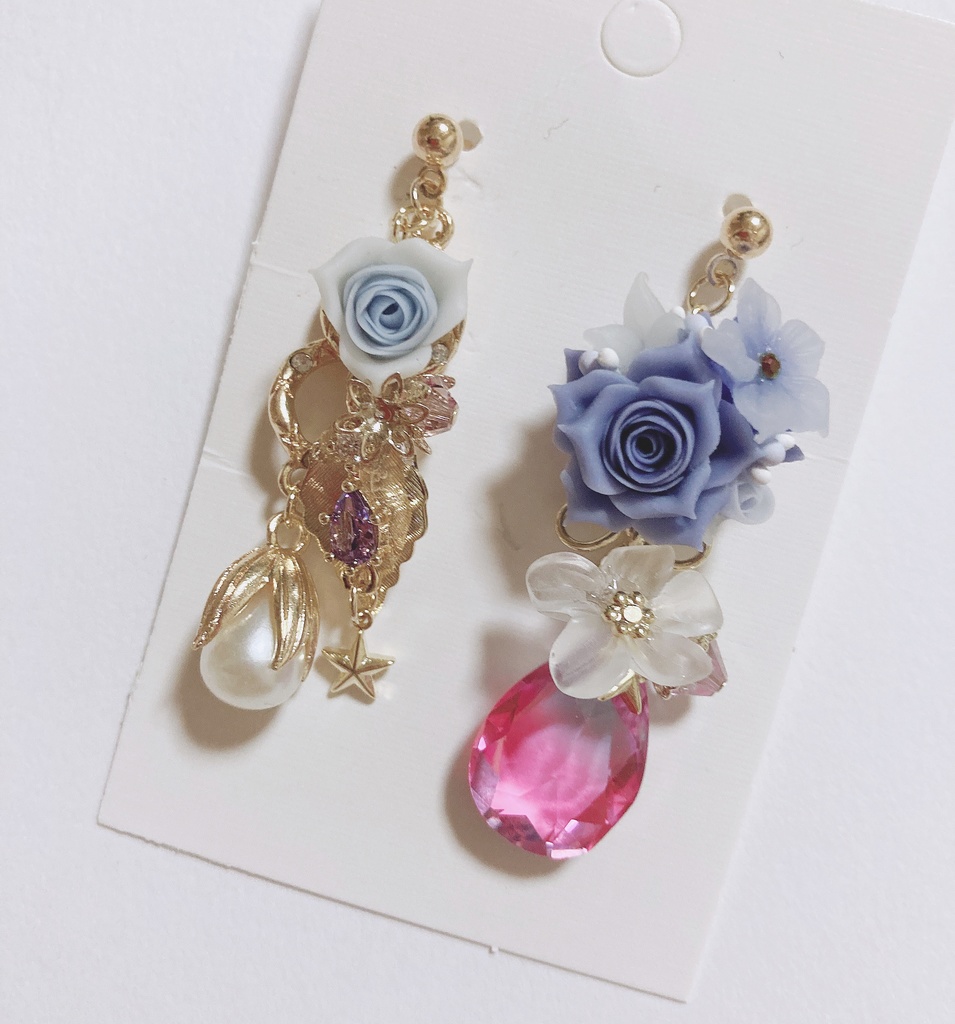 Calm night ハンドメイド　スワロフスキー　ピアス
