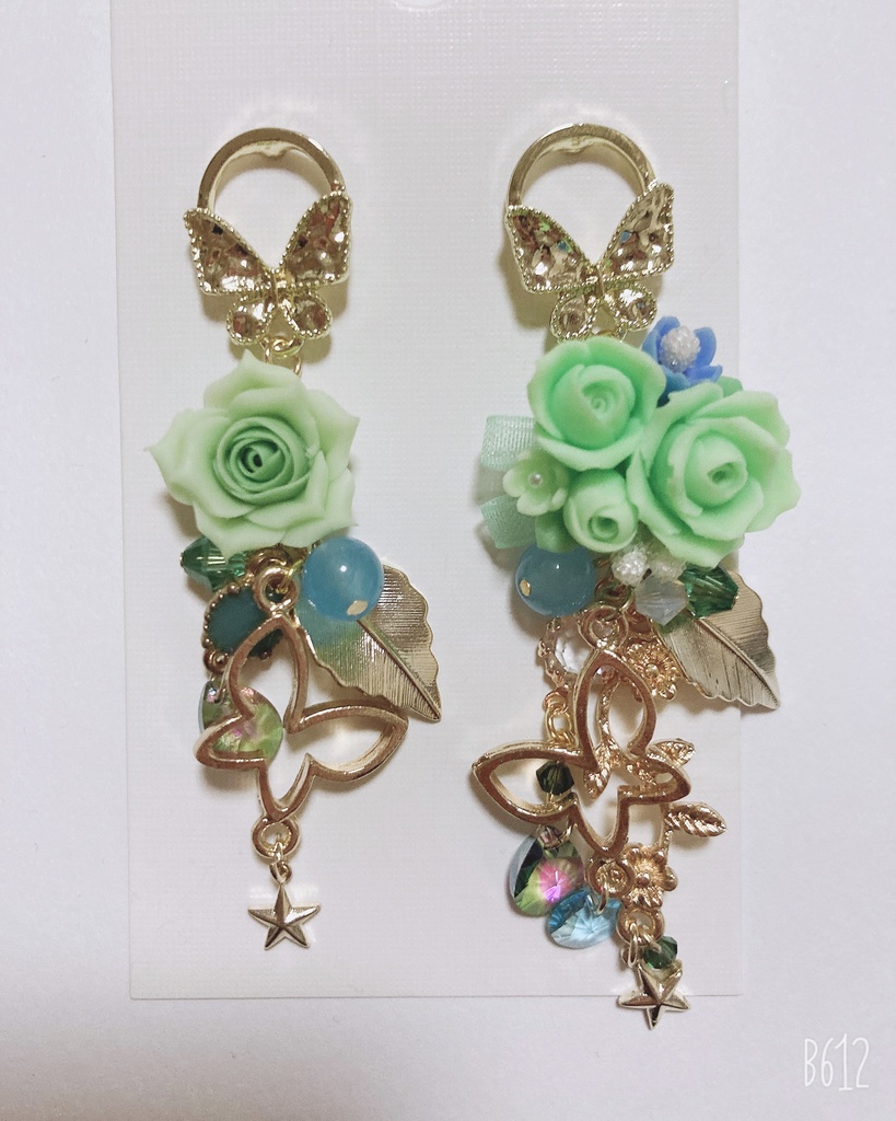 今日だけは特別　ハンドメイド　スワロフスキー　ピアス