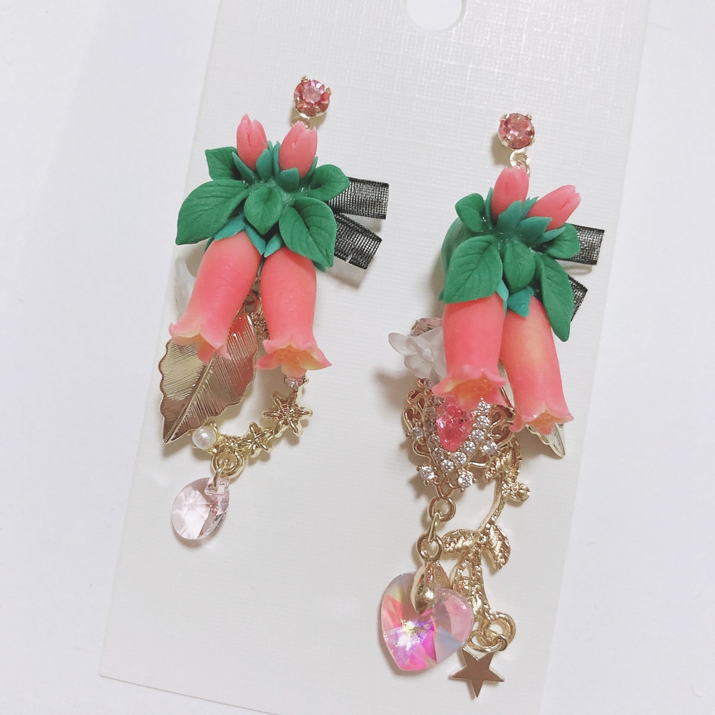 シーマニア　ハンドメイド　ピアス　スワロフスキー