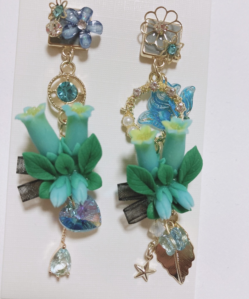 シーマニア　ハンドメイド　スワロフスキー　ピアス