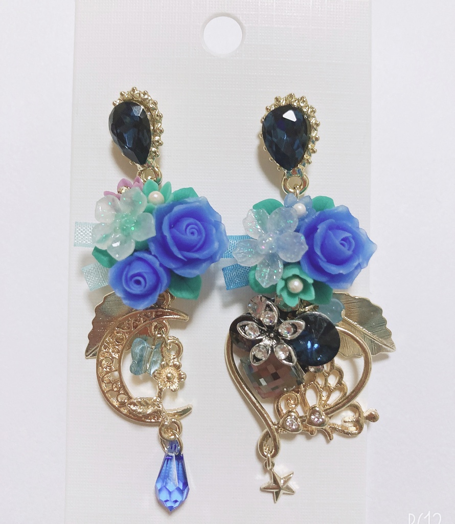 two of us ハンドメイド　スワロフスキー　ピアス