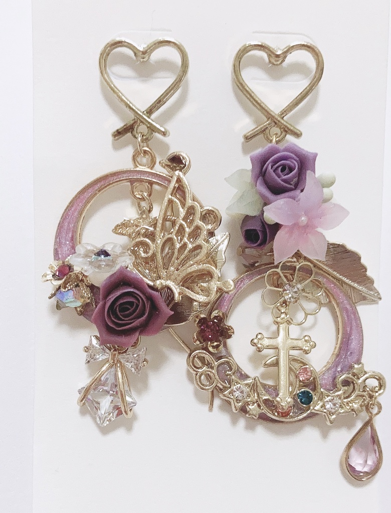 nostalgic   ハンドメイド　スワロフスキー　ピアス