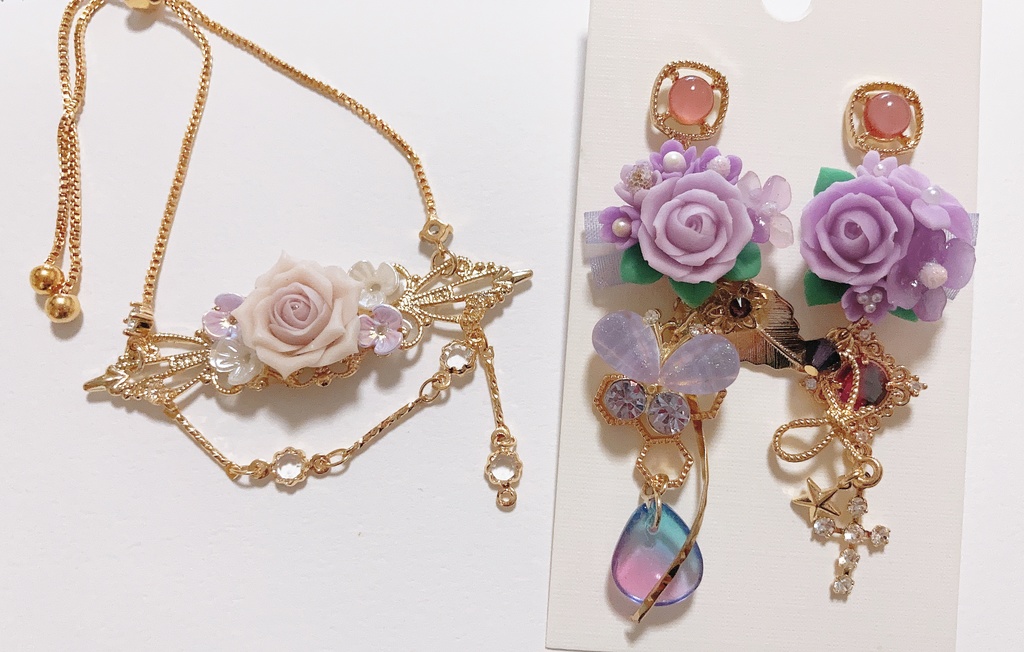 相対的ヒロイン　ハンドメイド　スワロフスキー　ピアス　ブレスレット