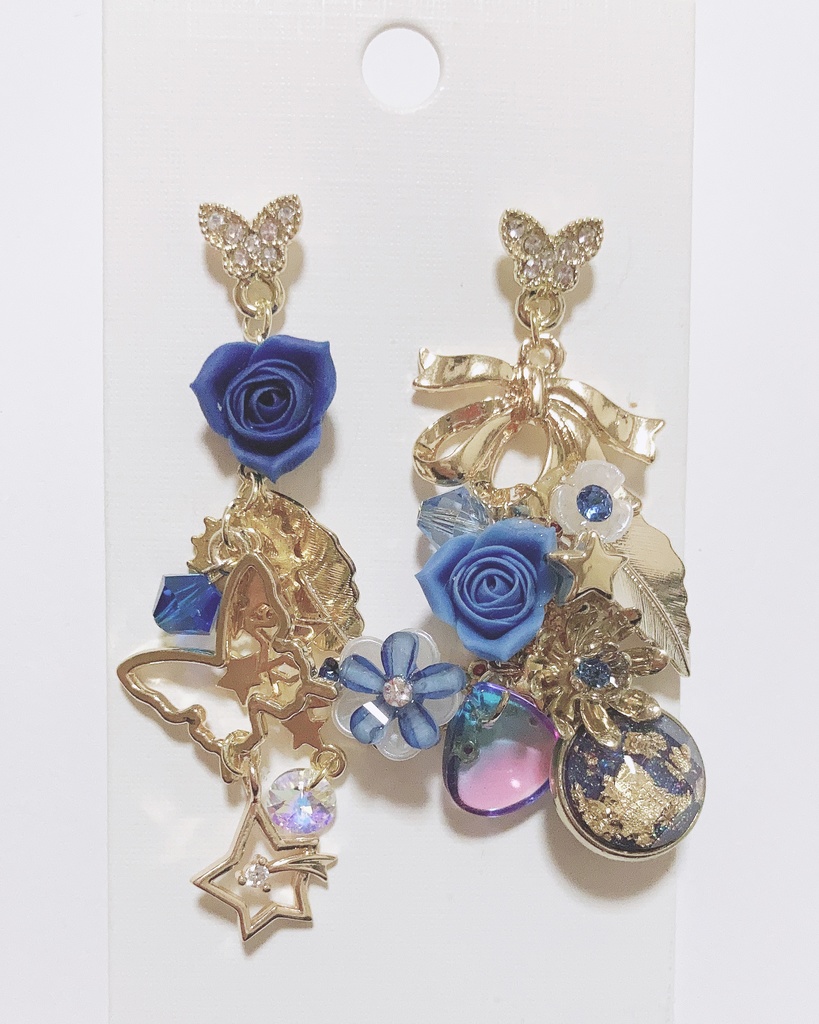 間隙の逃避行　ハンドメイド　スワロフスキー　ピアス