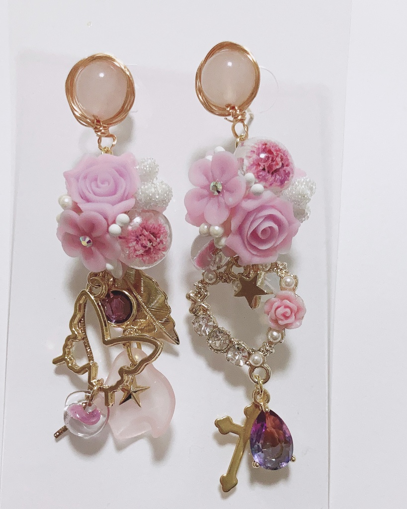 innocent Star  ハンドメイド　スワロフスキー　ピアス