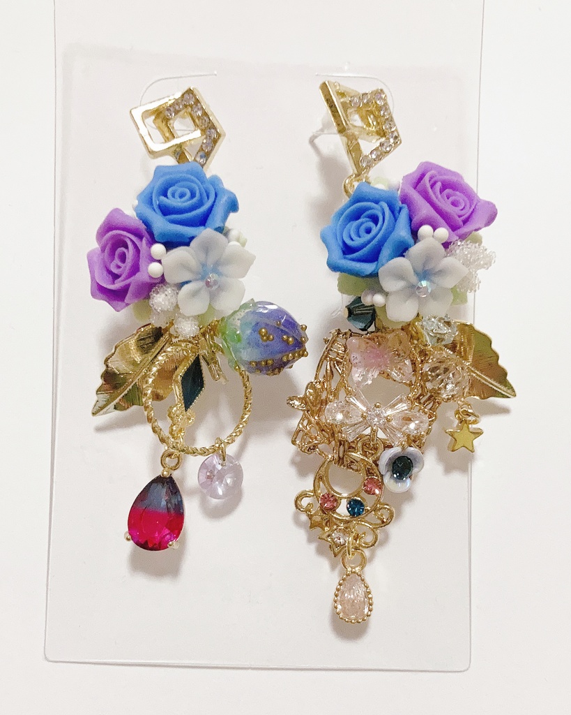 ButTer ハンドメイド　スワロフスキー　ピアス