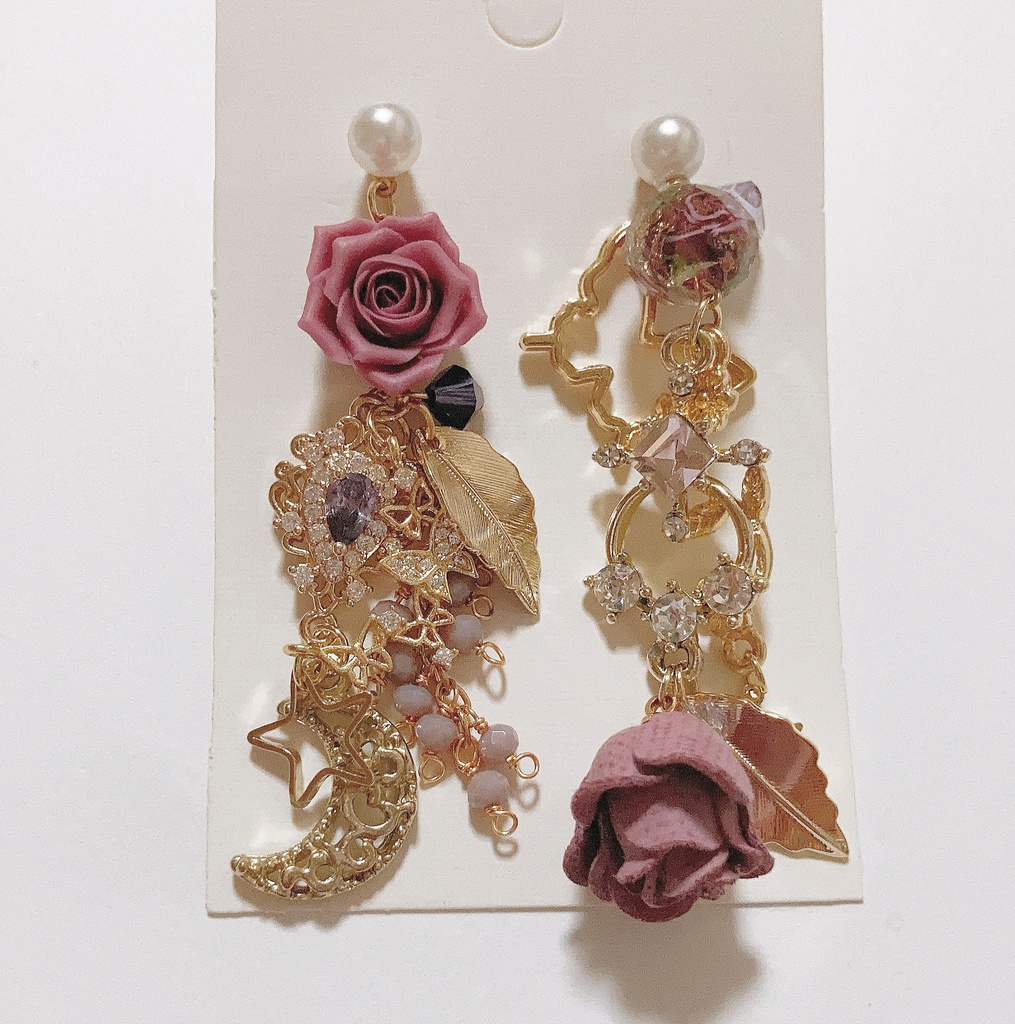 reunite lover ハンドメイド　スワロフスキー　ピアス