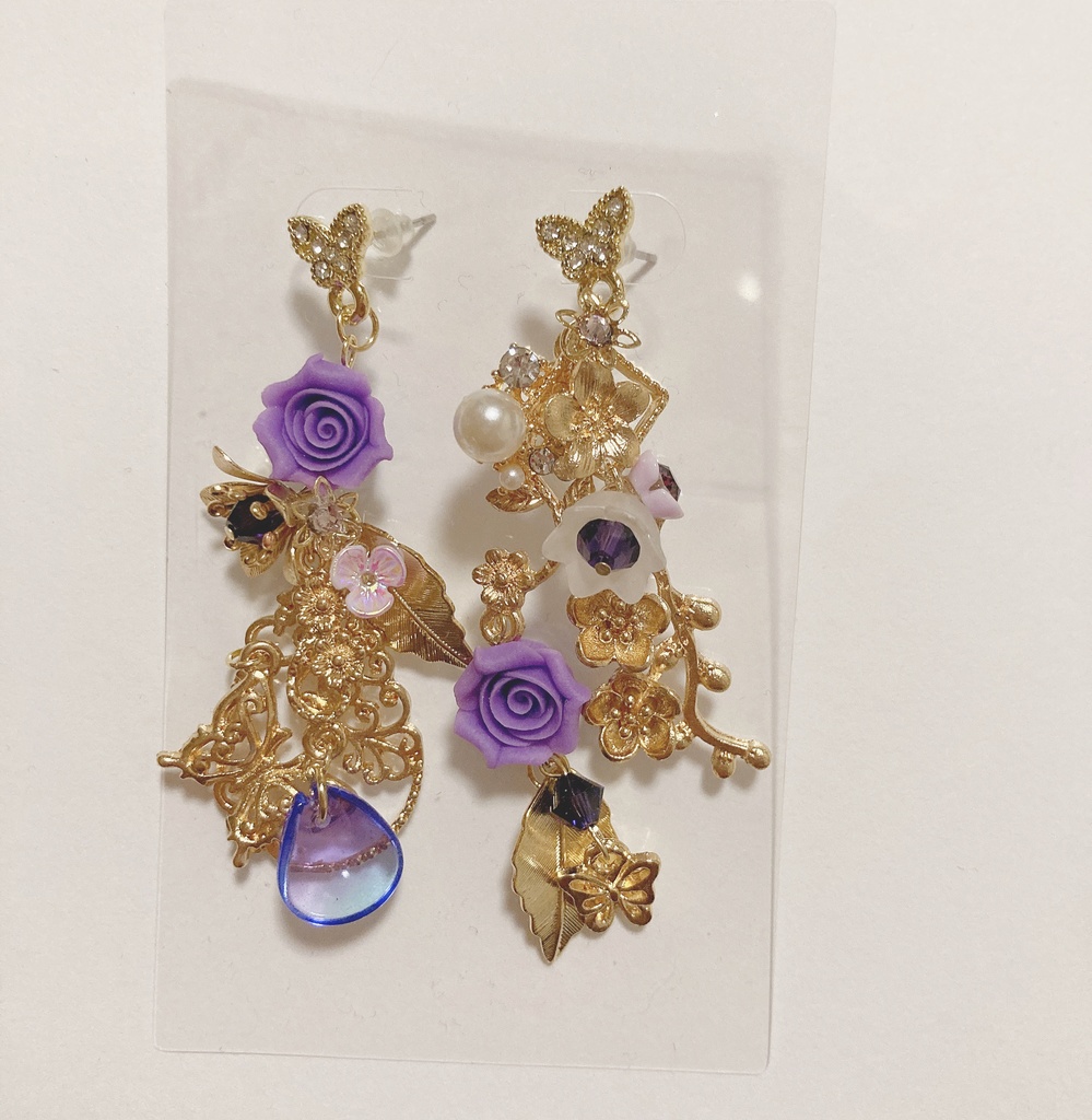 愛性　ピアス