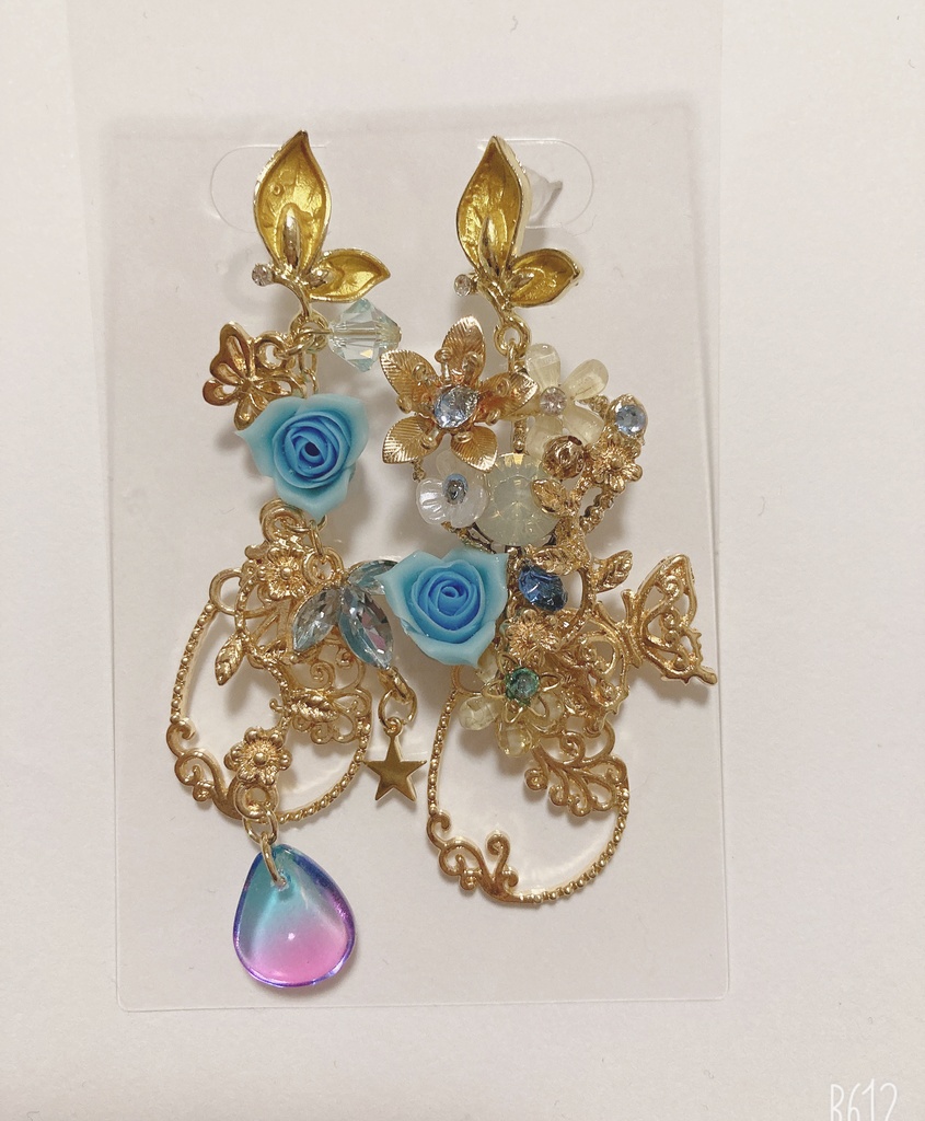 tied heart  ハンドメイド　スワロフスキー　ピアス