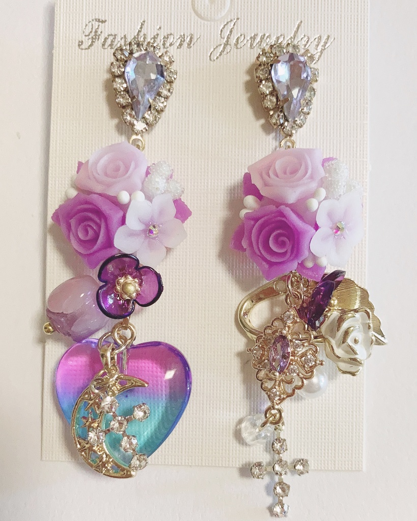 Picaresque 薔薇ピアス　大ぶりアクセサリー　ゴシックピアス