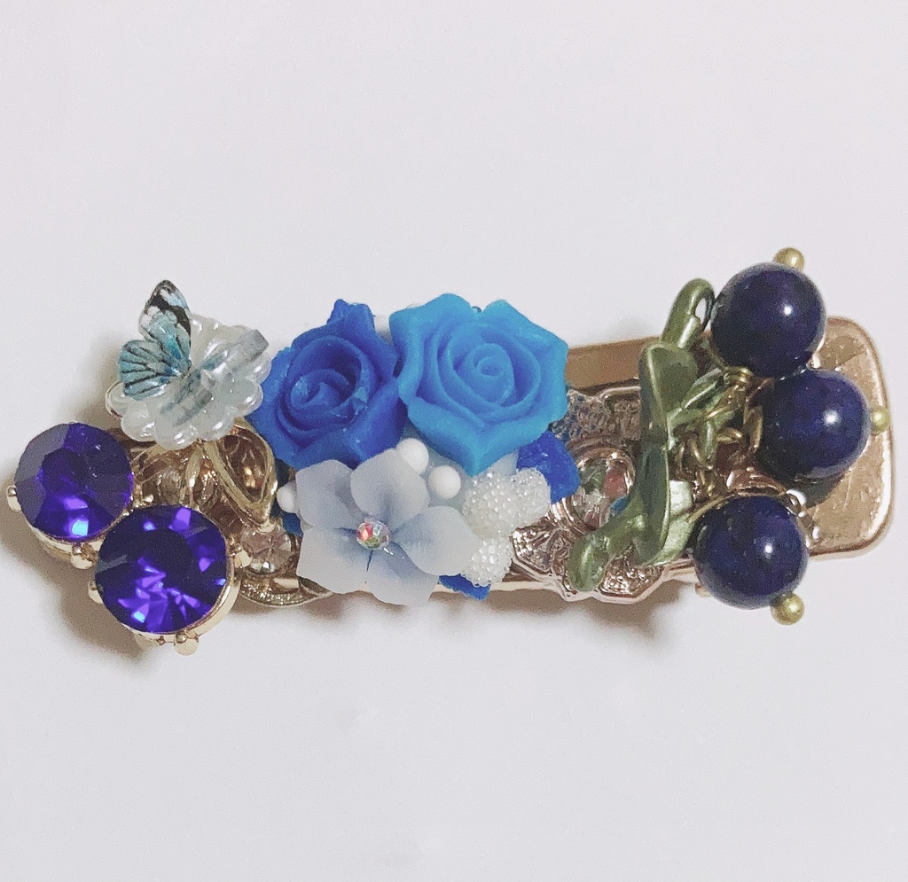 (青)クリップ　ビーズヘアクリップ　メルヘン