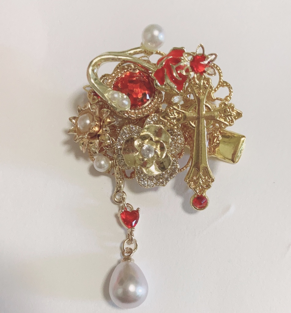 Time travel 薔薇アクセサリー　ヘアアクセサリー　ヘアクリップ