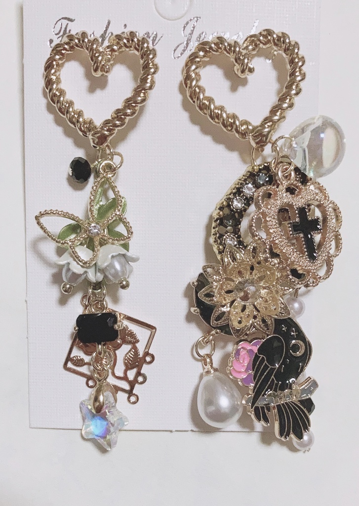 不可視の侵食　ハンドメイドピアス　鈴丸ピアス