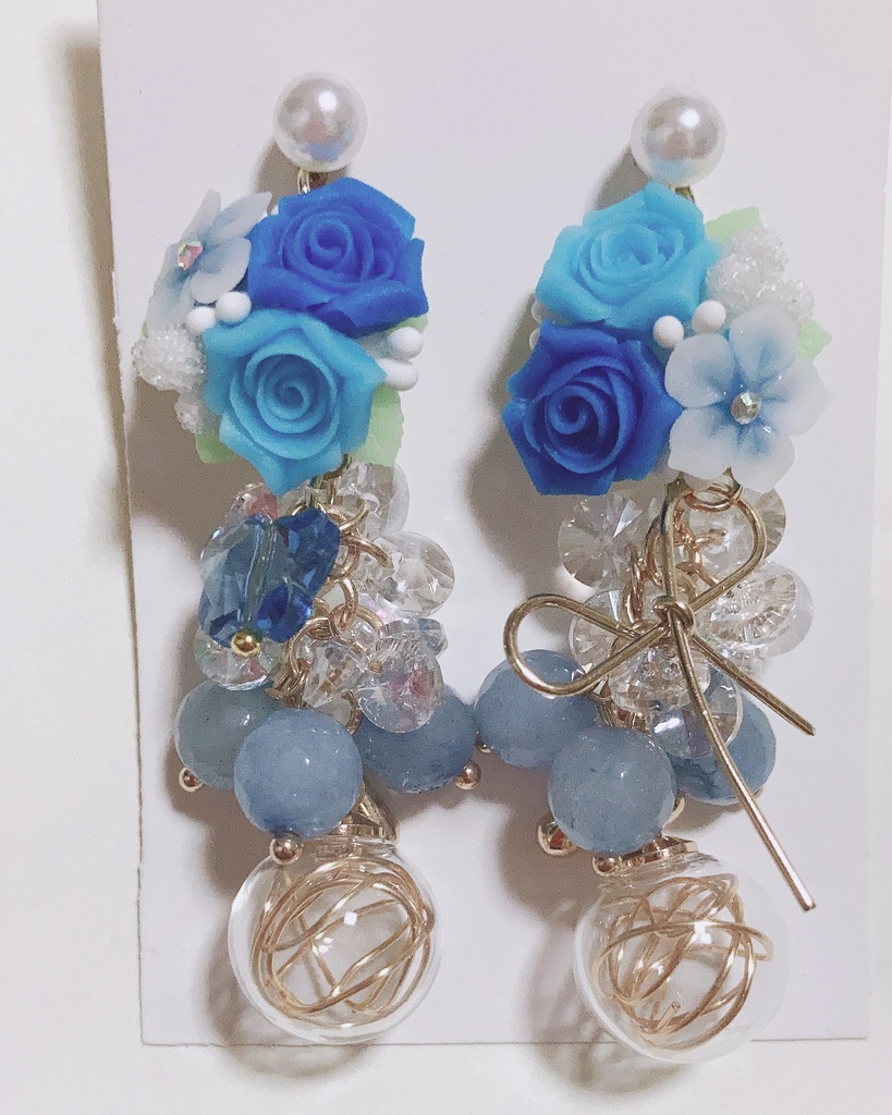 特別な一日をキミに　薔薇ピアス　ビーズピアス　ガラスピアス