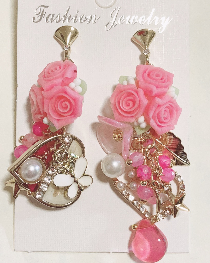 cherie 薔薇ピアス　天然石ピアス　大ぶりアクセサリー