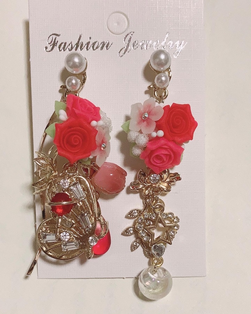 MOVE ON 薔薇ピアス　大ぶりアクセサリー