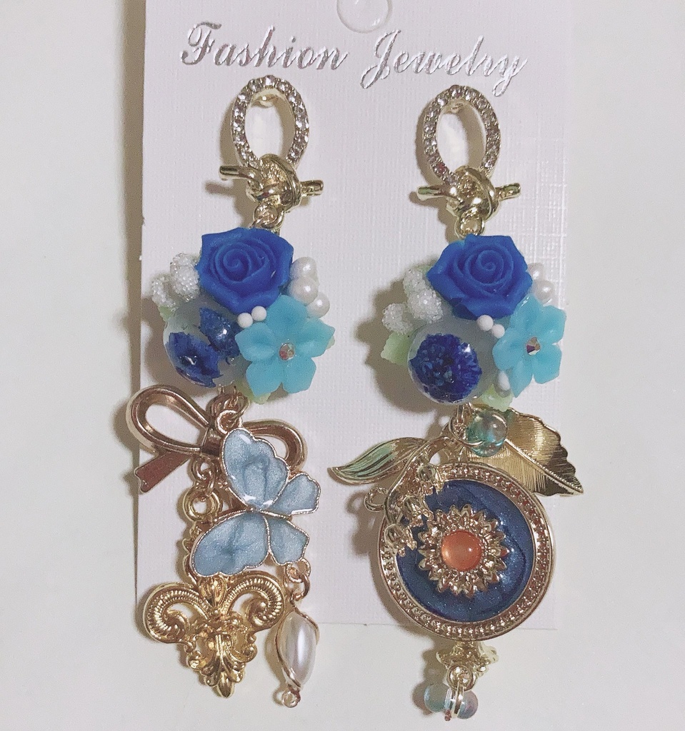 蒼いグラディアル　薔薇アクセサリー　ボタンピアス　ゴージャス