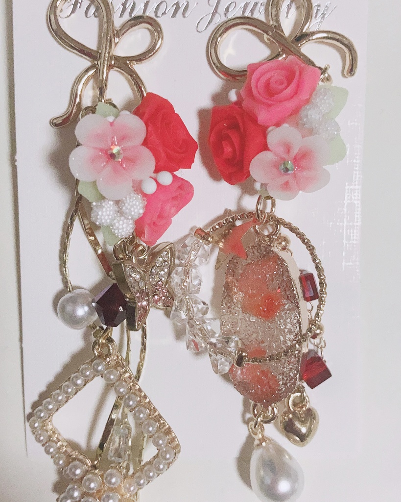 繋げる理由があるうちに　薔薇ピアス　ジャラジャラピアス
