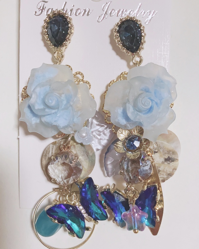 照れた君が愛おしい　ジャラジャラピアス　ゆめかわピアス