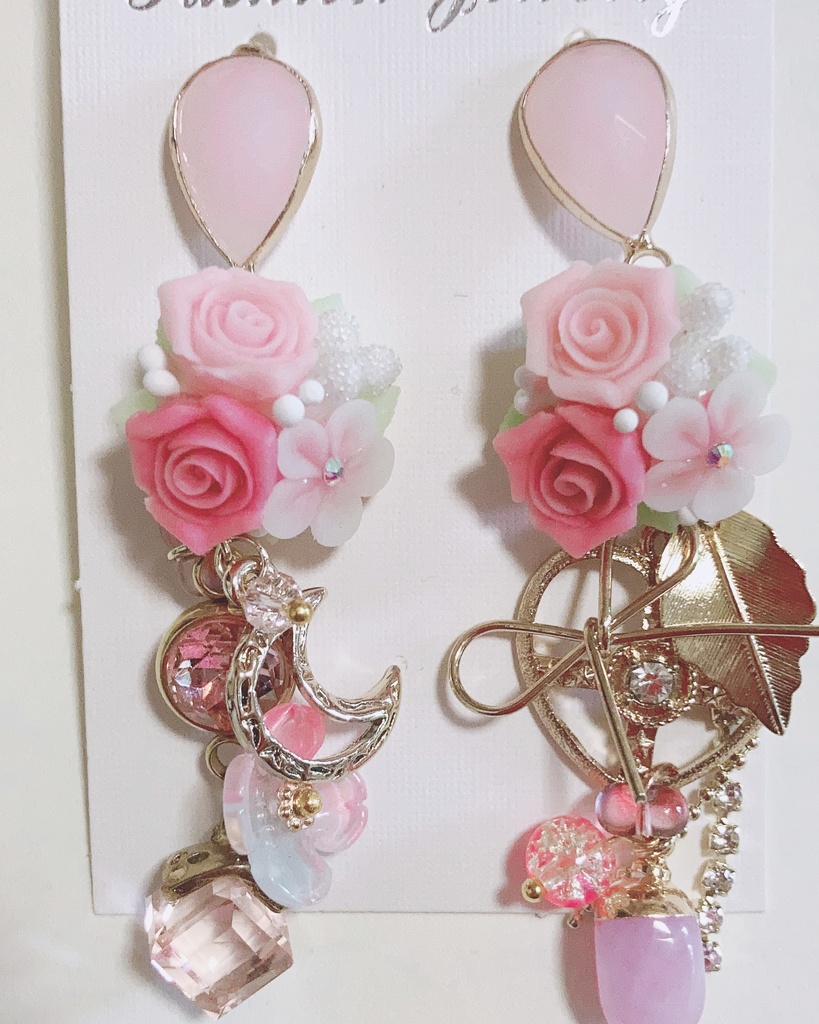 貴方に彩られる　薔薇ピアス　ゴージャスピアス　ゆめかわピアス