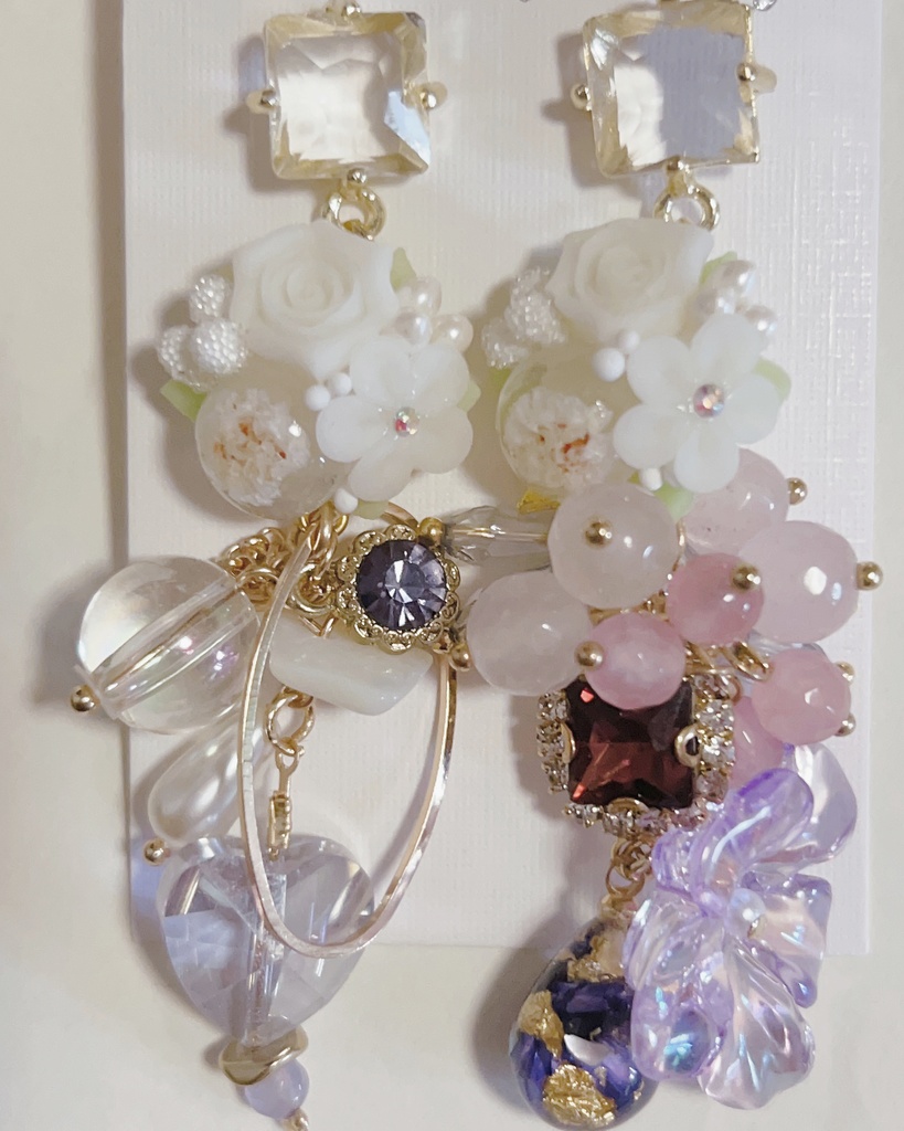 特別な人　薔薇ピアス　ゴージャスピアス　ジャラジャラピアス