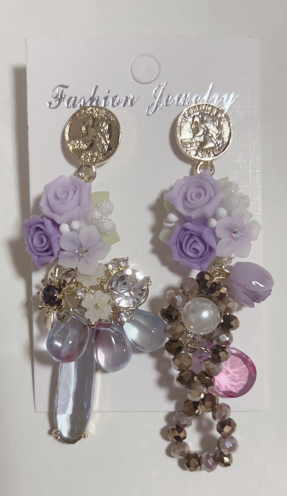 本音と建前　薔薇ピアス　ジャラジャラピアス　ゴージャスピアス
