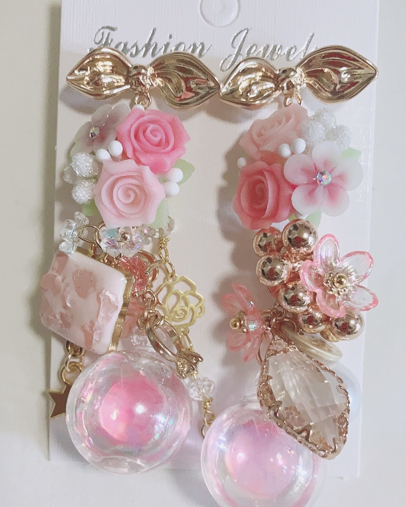 眩しさまで教えてられない　薔薇ピアス　ロングピアス　ジャラジャラピアス