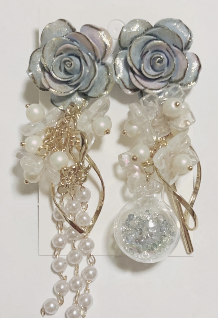 ファタールピアス　薔薇ピアス　ロングピアス　ガラスピアス　ゴージャスピアス