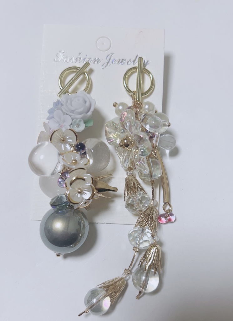 cuddling 薔薇ピアス　ゴージャスピアス　ロングピアス　ハンドメイドピアス