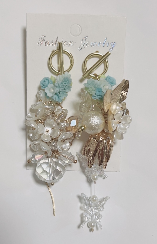 光るリフレクション　薔薇ピアス　ハンドメイドピアス　ロングピアス　綺麗めピアス