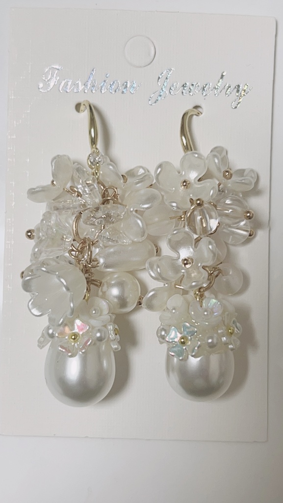 Snow Blake 18Kメッキピアス　ハンドメイドピアス　フックピアス