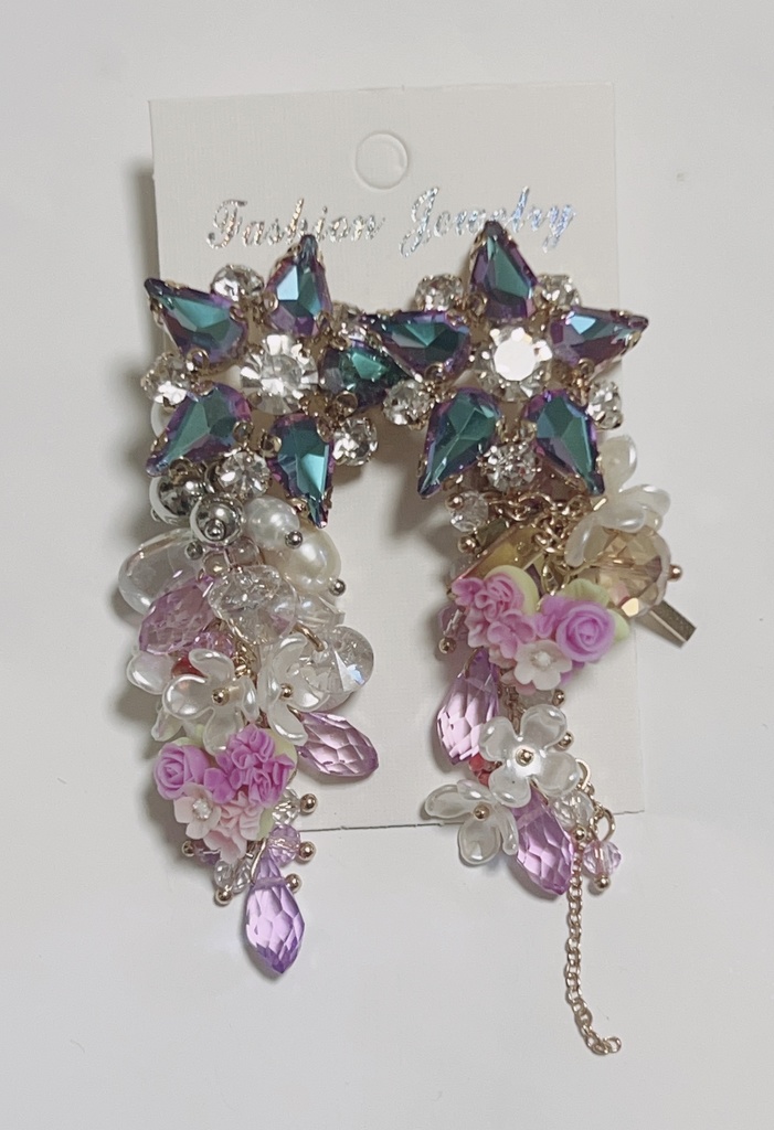 恋する胸の痛み　薔薇ピアス　ゴージャスピアス　ハンドメイドピアス　ロングピアス