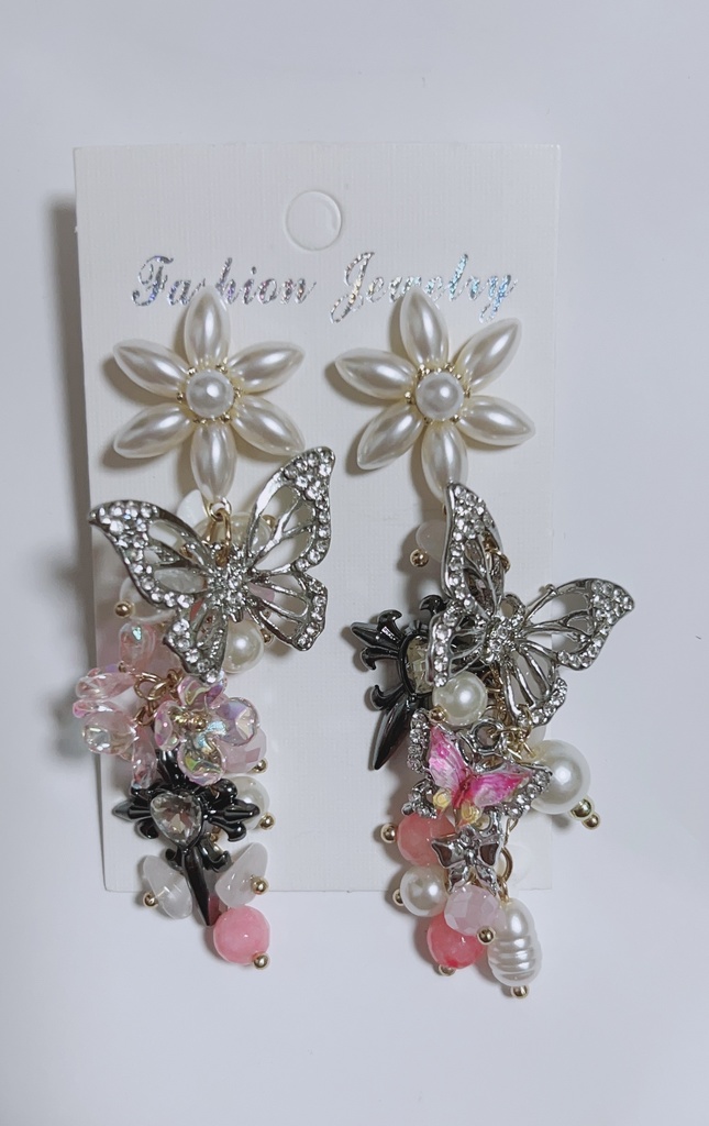 噛み締めていよう　ロングピアス　ハンドメイドピアス　ゴージャスピアス