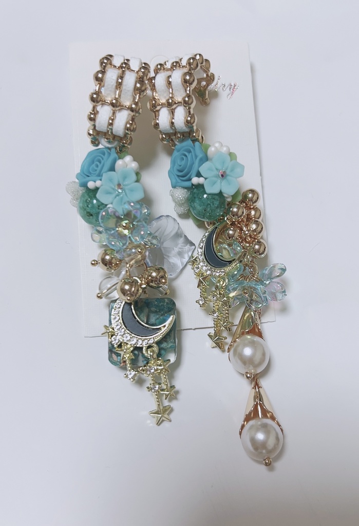 25th 薔薇ピアス　ロングピアス　ハンドメイドピアス　ゴージャスピアス