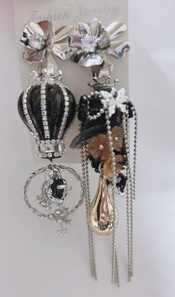 風音　ハンドメイドピアス　ロングピアス　ゴージャスピアス