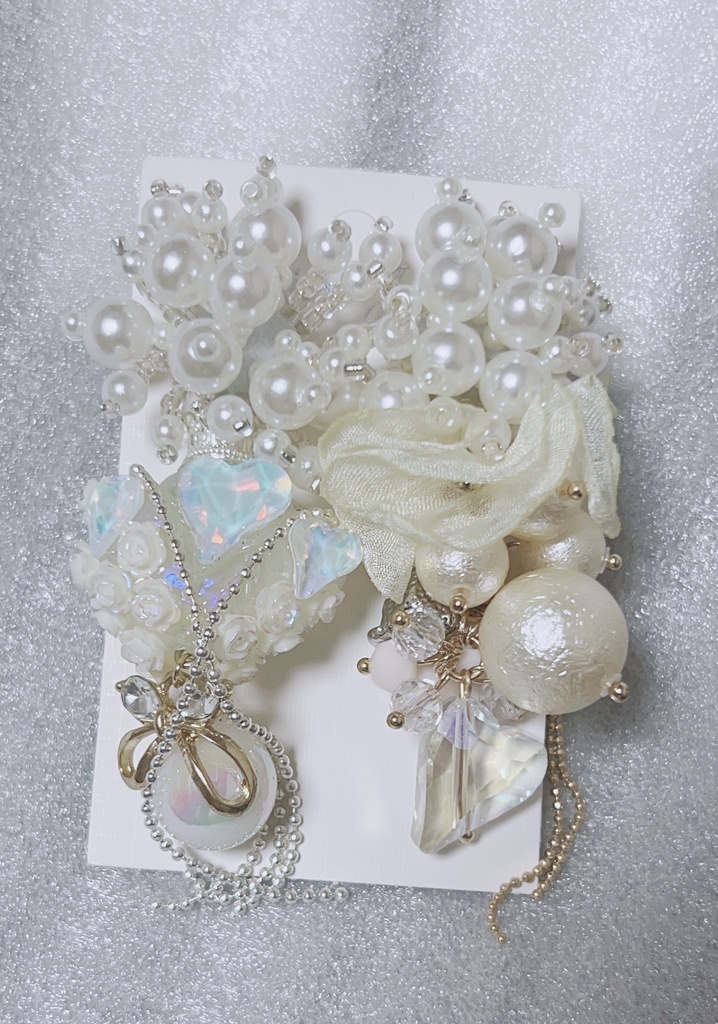 鮮明に瞬く運命の交差 ハンドメイドピアス ロングピアス ゴージャスピアス