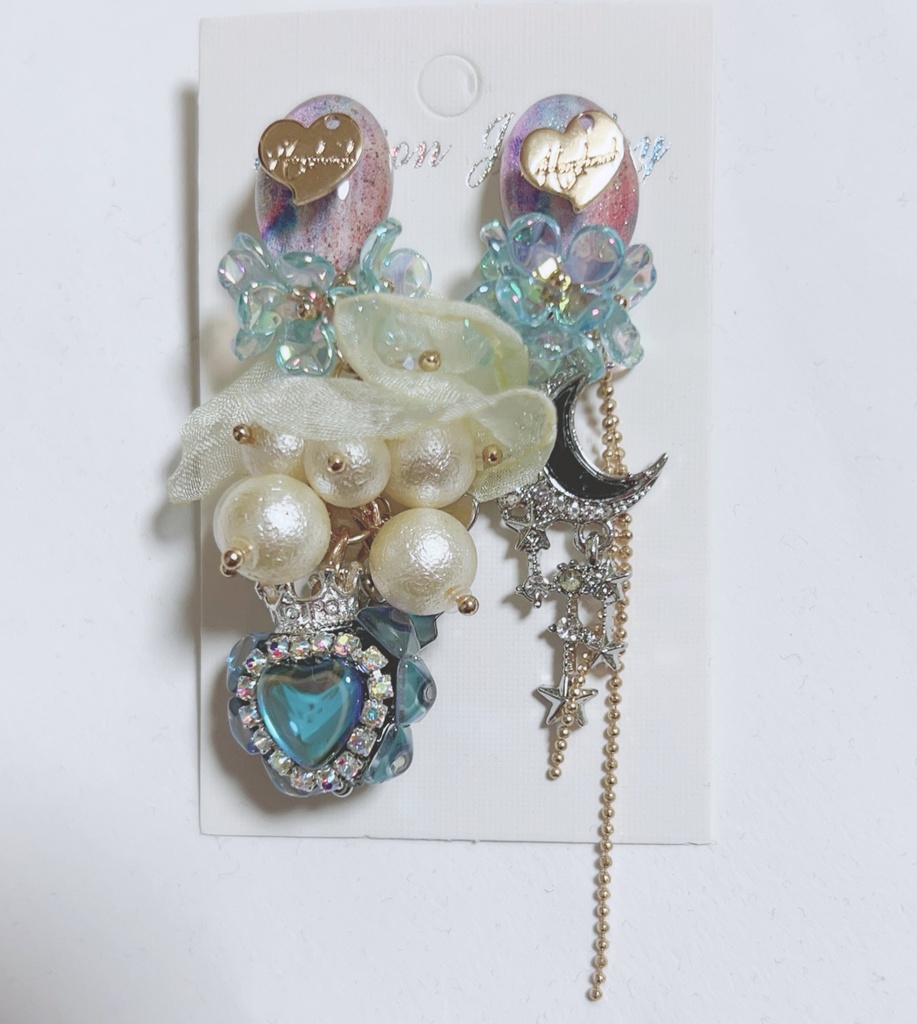 一線の向こう　ロングピアス　ハンドメイドピアス　ゴージャスピアス　１点もの