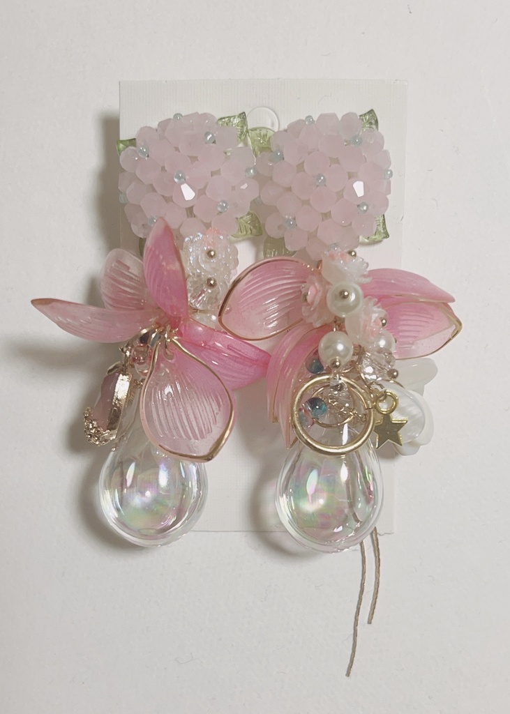 光の園へ　ハンドメイドピアス　　水入りピアス　ロングピアス　紫陽花　薔薇　ピアス