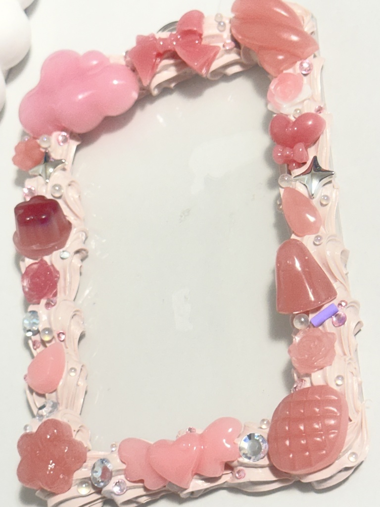 ✨️新Ver.✨️♡限定1点♡ホイップデコ硬質トレカケース【苺薔薇のムース】