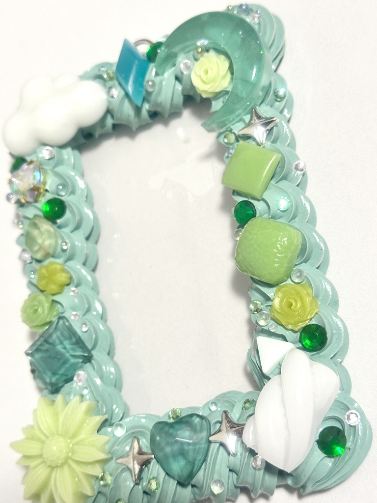 ✨️新Ver.✨️♡限定1点♡ホイップデコ硬質トレカケース【グリーンティーラテ】